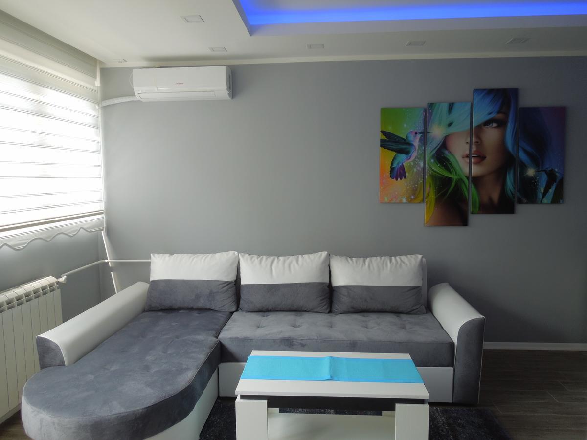 Danube Blue Apartment เบลเกรด ภายนอก รูปภาพ